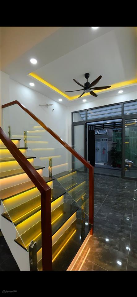 Nhà đẹp 4 tầng, hẻm 4m, 4 phòng, âu dương lân, hoàn công, 7 tỷ hơn