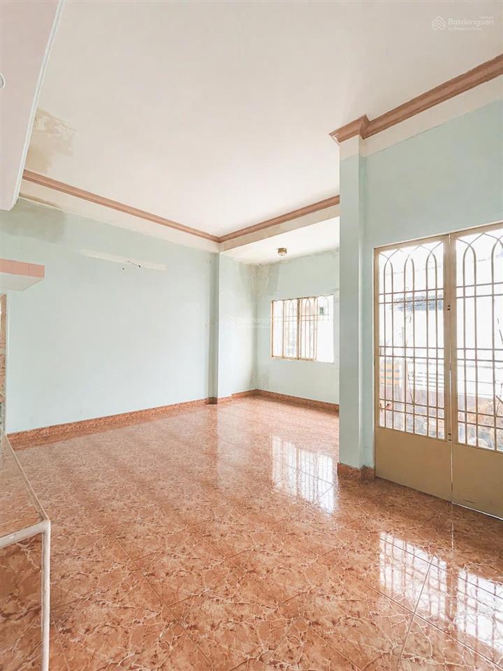 Bán nhà 3 tầng trần xuân soạn q7 ngang 8m 136.7m²