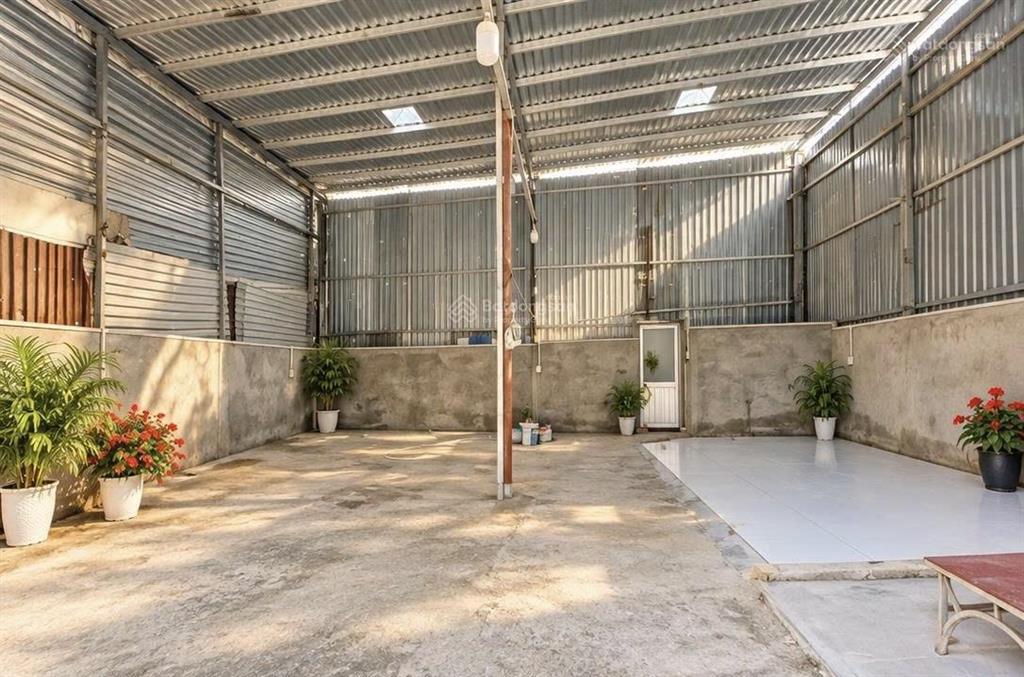 Cho thuê c1 phạm hùng 100m2 xe tải vào tận nơi