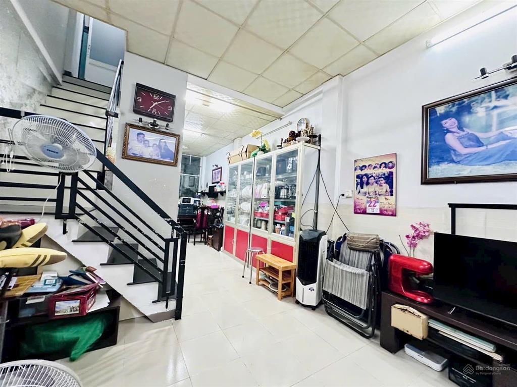 Bán nhà hxh kia morning đỗ cửa đường dương bá trạc phường 1 quận 8 dt3,8x15m trệt 1 lầu 2pn 6,3 tỷ