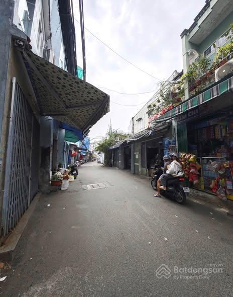 Nhà đẹp ở ngay  tân hòa đông  gần chợ phú lâm  2 tầng  36m2 ( 4x9)