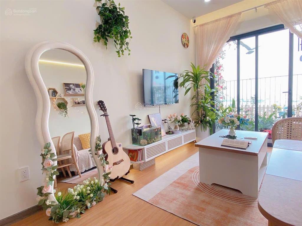 Bcons polygon cho thuê căn 2pn, 2wc, 54m², ban công mát, full nội thất, 9 triệu ở được tới 3 người
