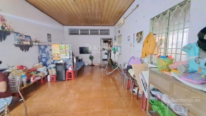17,x tỷ  220 đất, ngang ~8m, hẻm 4m sát mt dương quảng hàm tiện xây chdv