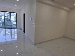 Cho thuê căn hộ 2pn, tầng 6, khu cao cấp diamond centery, celadon city. giá 16 triệu/tháng. ở ngay