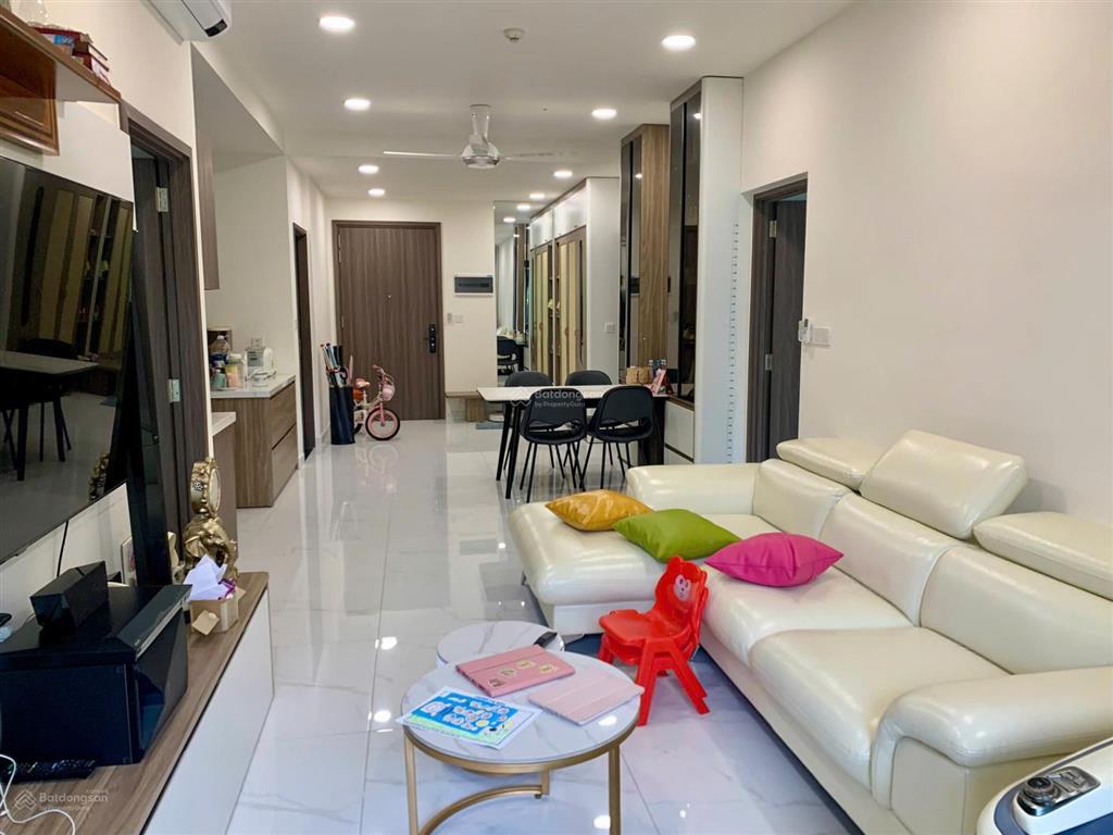 3pn rẻ nhất diamond centery 121m full nt, gía 9,7 tỷ (102%,chênh thấp) tt 3.9tỷ nhận nhà, góp 3 năm