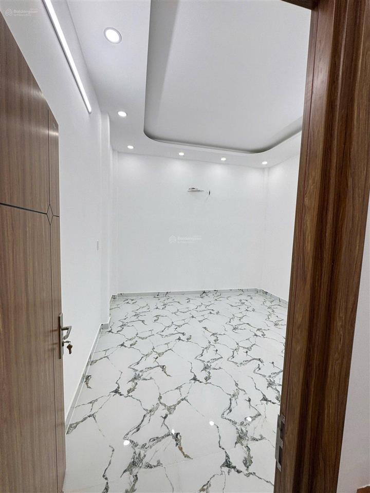 Cơ hội hiếm nhà rẻ nhất thị trường ngay ngô quyền, q.9 3tỷ92 76m2.shr hẻm xe hơi ra vào thoải mái