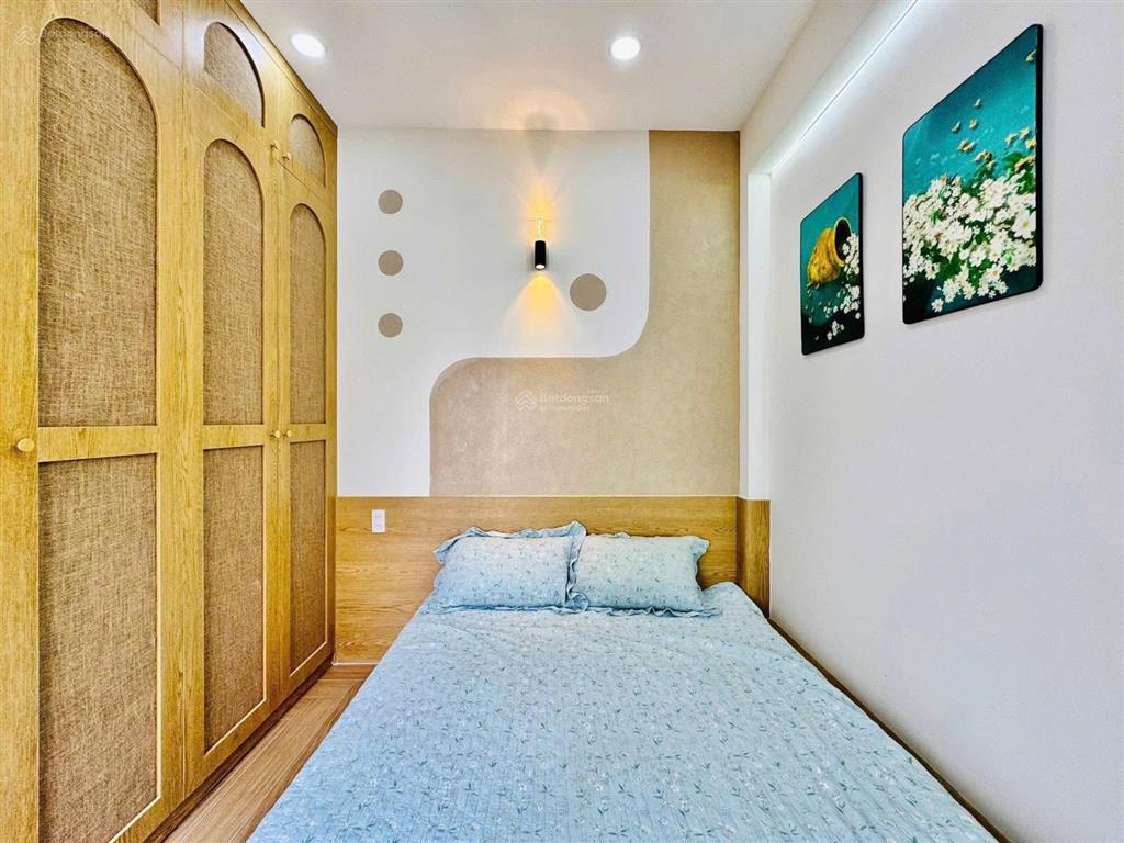Chủ cần bán gấp nhà giá rẻ thị trường ngay đội cung, q.11 6tỷ7 65m2.shr ngân hàng hỗ trợ cho vay