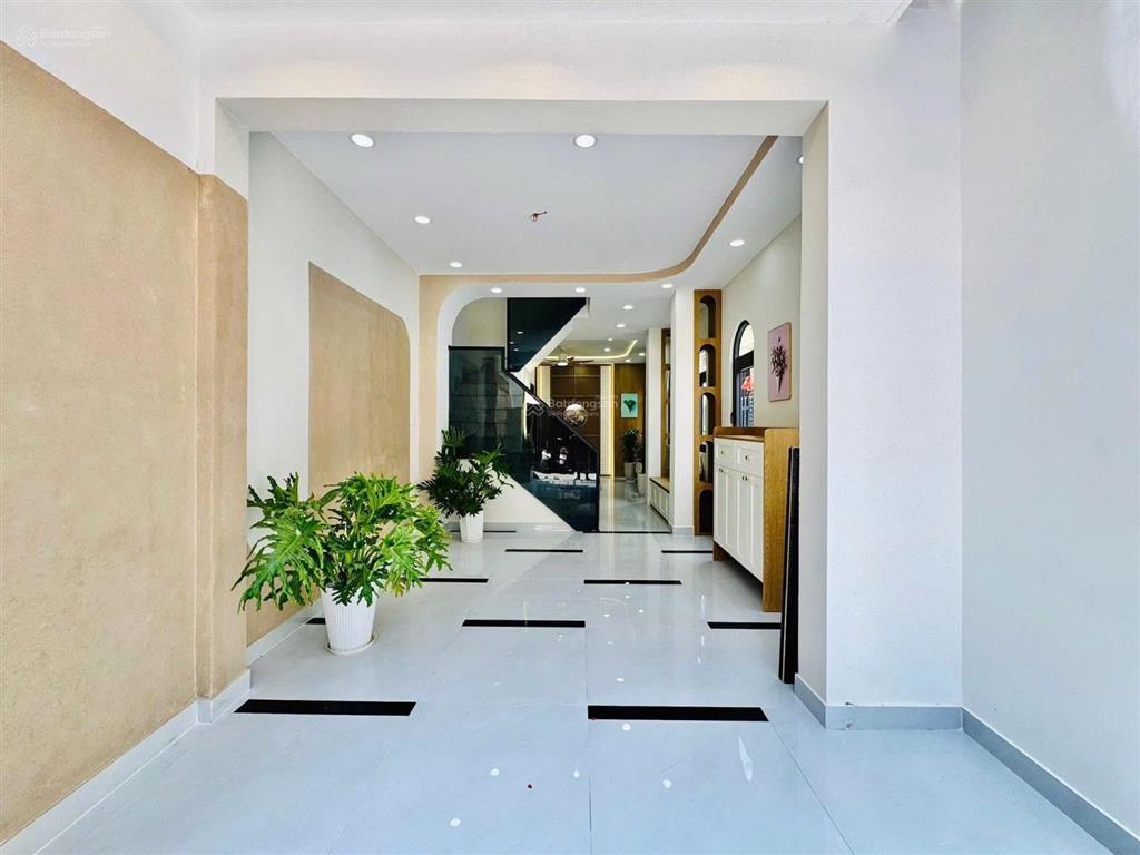 Chủ cần bán gấp nhà giá rẻ thị trường ngay đội cung, q.11 6tỷ7 65m2.shr ngân hàng hỗ trợ cho vay