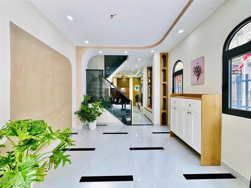Chủ cần bán gấp nhà giá rẻ thị trường ngay đội cung, q.11 6tỷ7 65m2.shr ngân hàng hỗ trợ cho vay