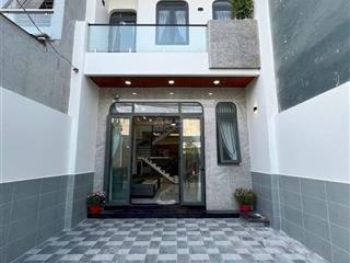 Chủ cần tiền bán gấp nhà thị trường ngay quốc hương, q.2 5ỷ75 120m2.shr có ngân hàng hỗ trợ cho vay