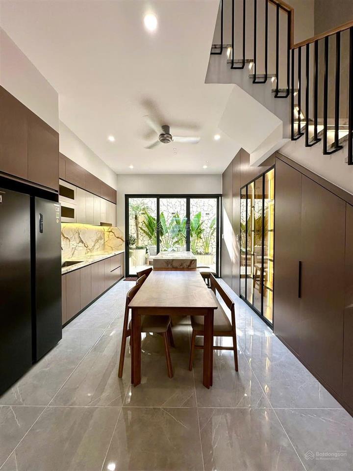 Cơ hội tìm nhà giá rẻ thị trường ngay vườn lài, q.12 2tỷ83 70m2.shr hẻm xe hơi ra vào thoải mái