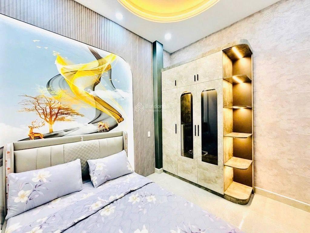 Chủ cần tiền bán gấp ở thị trường ngay trần bình trọng, q.5 8tỷ55 78m2. shr hẻm xe hơi ra vào
