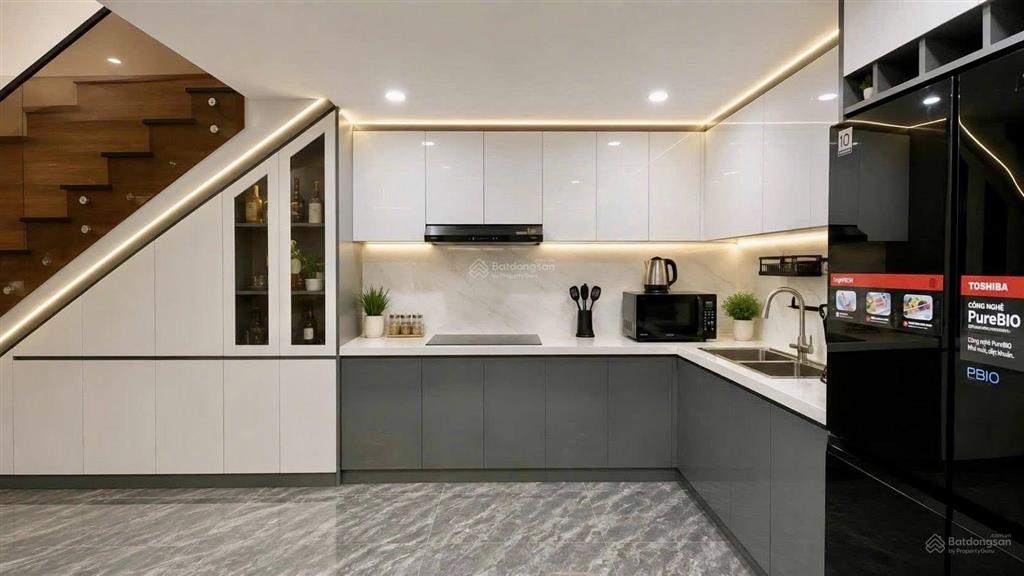 Cơ hội hiếm nhà rẻ nhất thị trường ngay sư vạn hạnh, q.10 4tỷ25 65m2.shr ngân hàng hỗ trợ cho vay