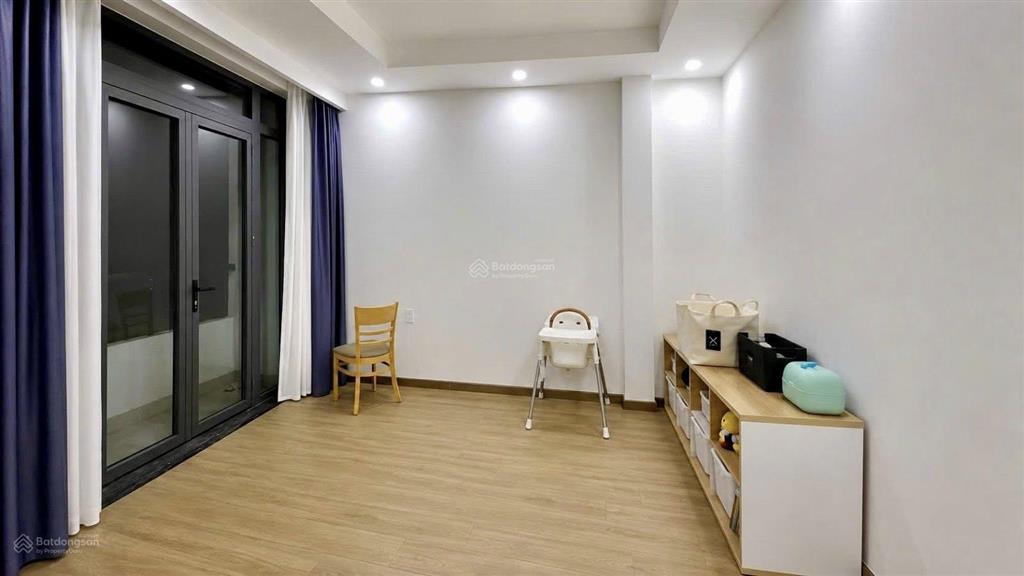 Cơ hội hiếm nhà rẻ nhất thị trường ngay sư vạn hạnh, q.10 4tỷ25 65m2.shr ngân hàng hỗ trợ cho vay