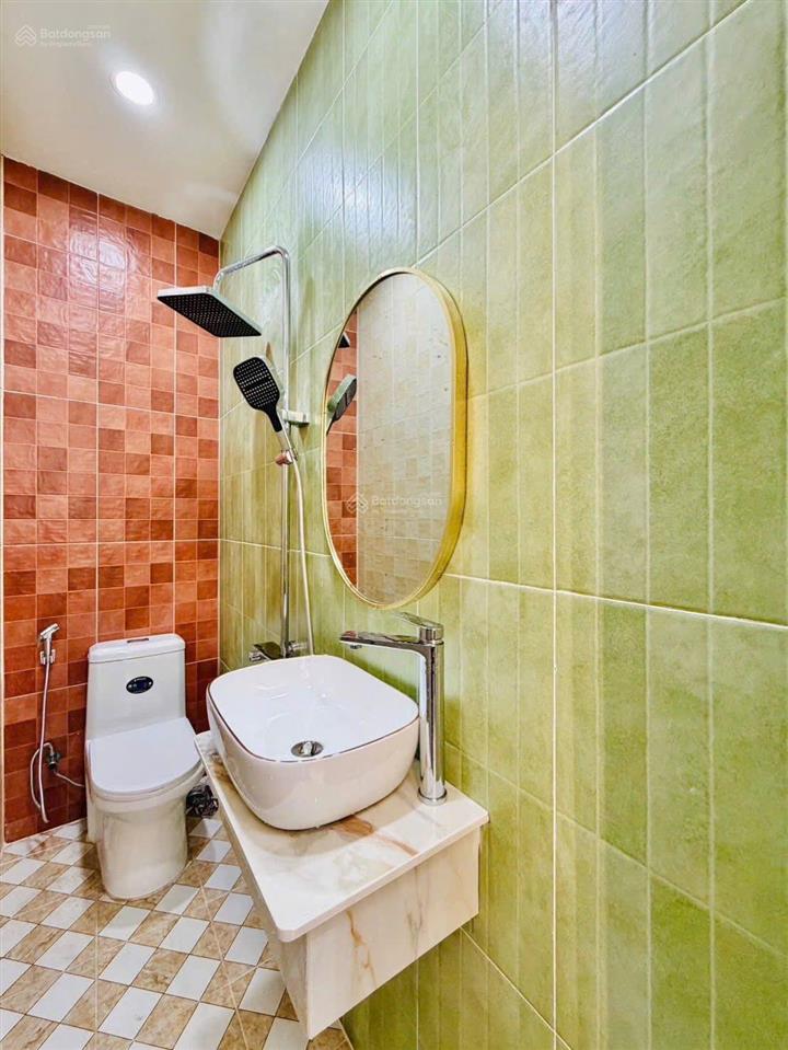 Cơ hội hiếm nhà rẻ nhất thị trường ngay cách mạng tháng 8, q.3 4tỷ64 75m2.shr hẻm thông xe hơi