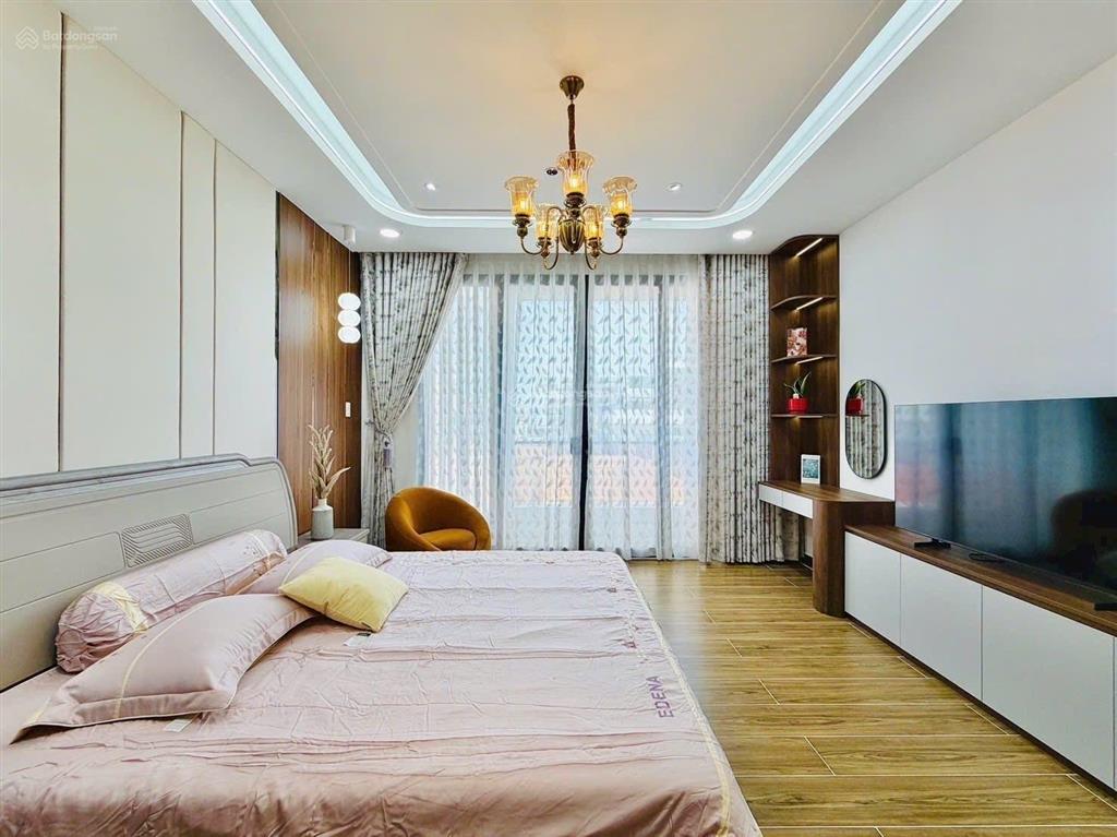 Cơ hội hiếm nhà rẻ nhất thị trường ngay nguyễn đình chiểu, q.3 6tỷ23 75m2.shr hẻm thông xe hơi