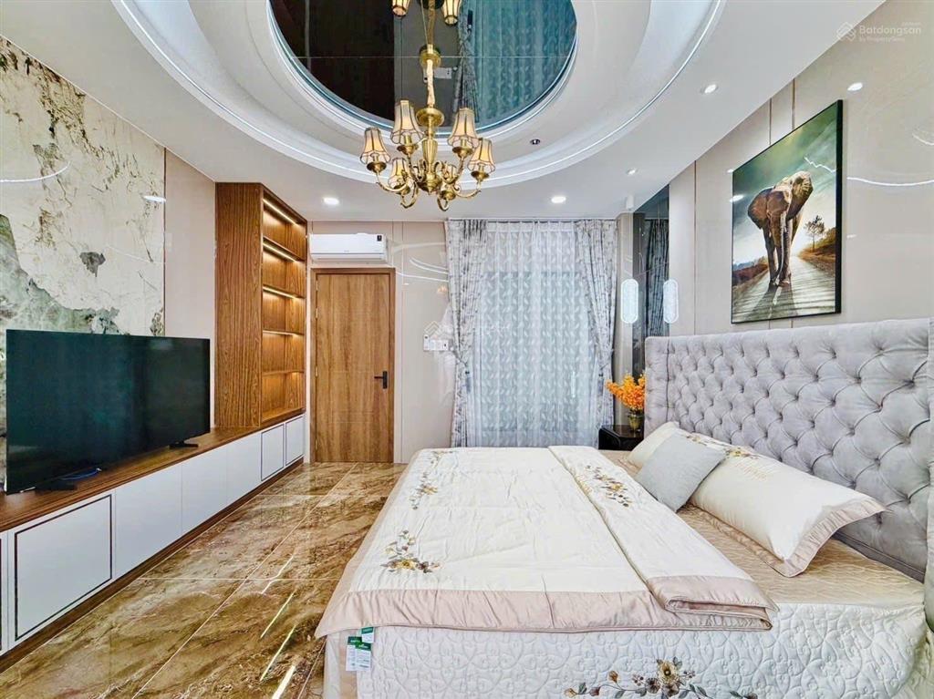 Cơ hội hiếm nhà rẻ nhất thị trường ngay nguyễn đình chiểu, q.3 6tỷ23 75m2.shr hẻm thông xe hơi