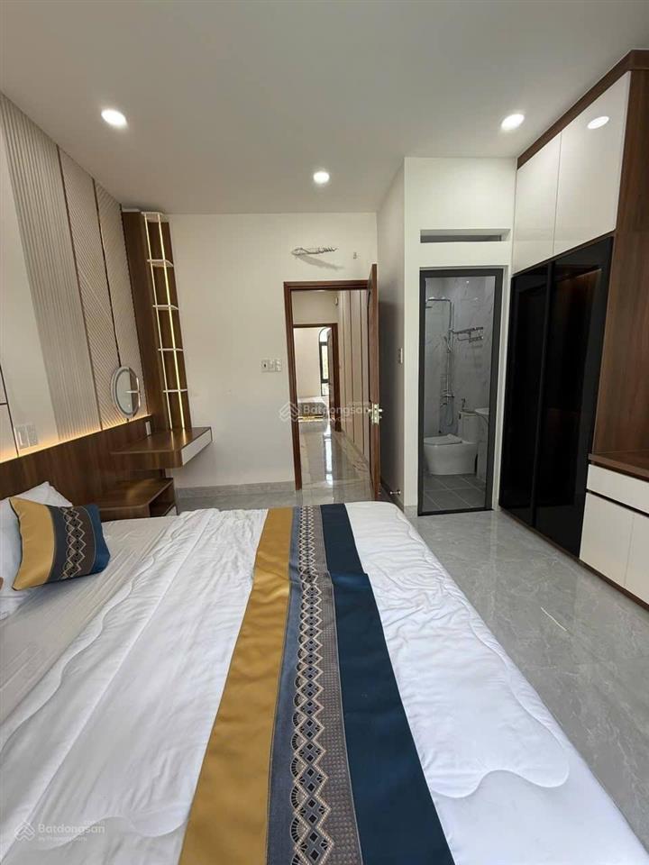 Cơ hội hiếm nhà rẻ nhất thị trường ngay hồ văn huê, q. phú nhuận 3tỷ92 65m2. shr hẻm xe hơi ra vào