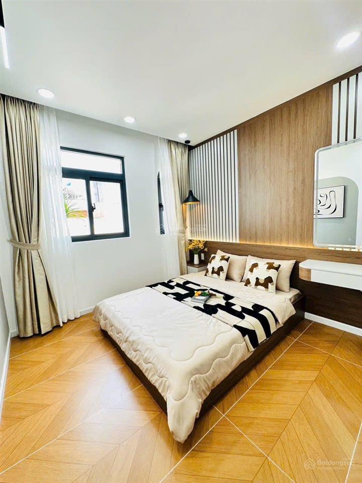 Cơ hội hiếm nhà rẻ nhất thị trường ngay nguyễn hữu cầu, q.1 3tỷ68 m2.shr hẻm xe hơi ra vào