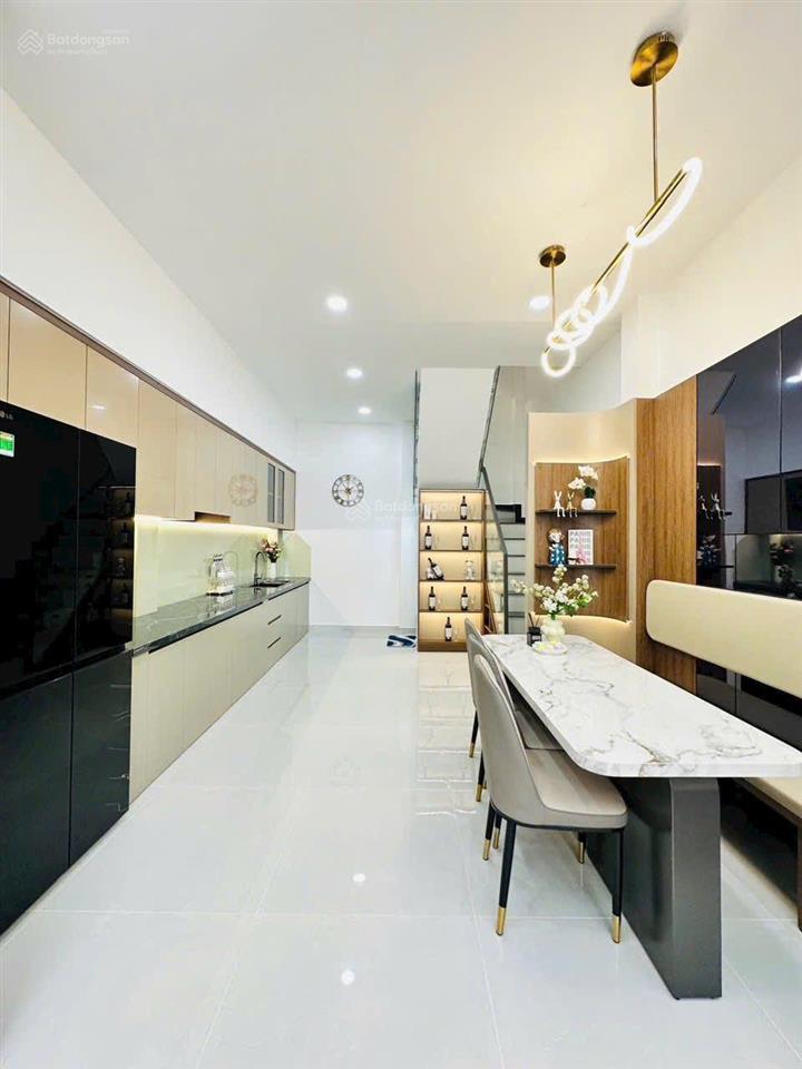Cơ hội hiếm nhà rẻ nhất thị trường ngay nguyễn hữu cầu, q.1 3tỷ68 m2.shr hẻm xe hơi ra vào