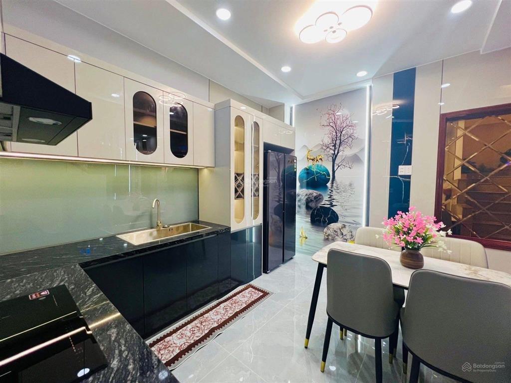 Cơ hội tìm nhà giá rẻ thị trường ngay bùi đình túy, q. bình thạnh 50m2. shr hẻm xe hơi ra vào