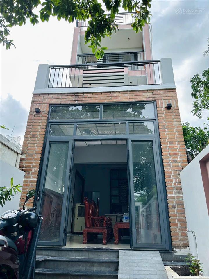 Bán gấp nhà đẹp ngay đường 45, ở tp. thủ đức, giá 3 tỷ 500, 120m2. shr, hẻm xe hơi thông