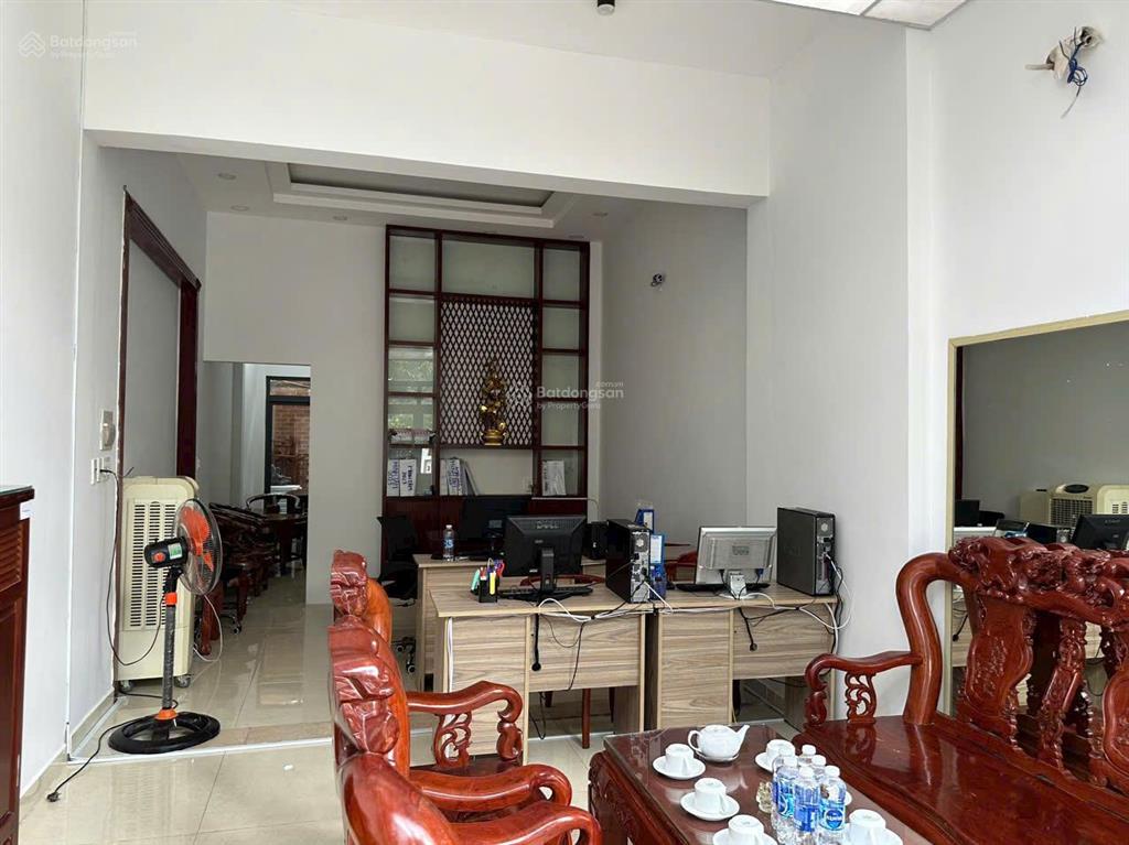 Bán gấp nhà đẹp ngay đường 45, ở tp. thủ đức, giá 3 tỷ 500, 120m2. shr, hẻm xe hơi thông