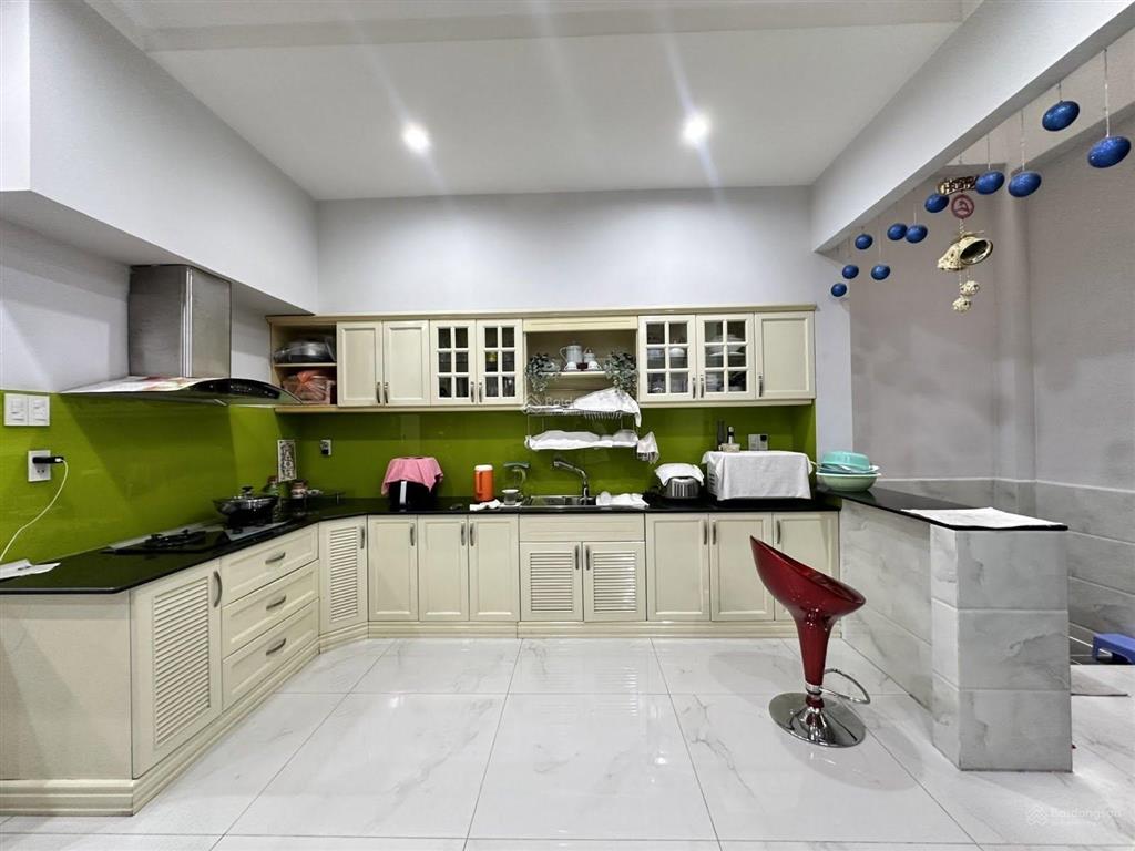 Bán gấp nhà đẹp ngay đường bình lợi ở quận bình thạnh, giá 3 tỷ 480, 85m2. shr hẻm xe hơi thông