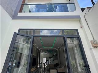 Bán gấp nhà đẹp ngay đường hiệp bình ở thủ đức, giá 3 tỷ 260, 70,8m2. shr hẻm thông xe hơi ra vào