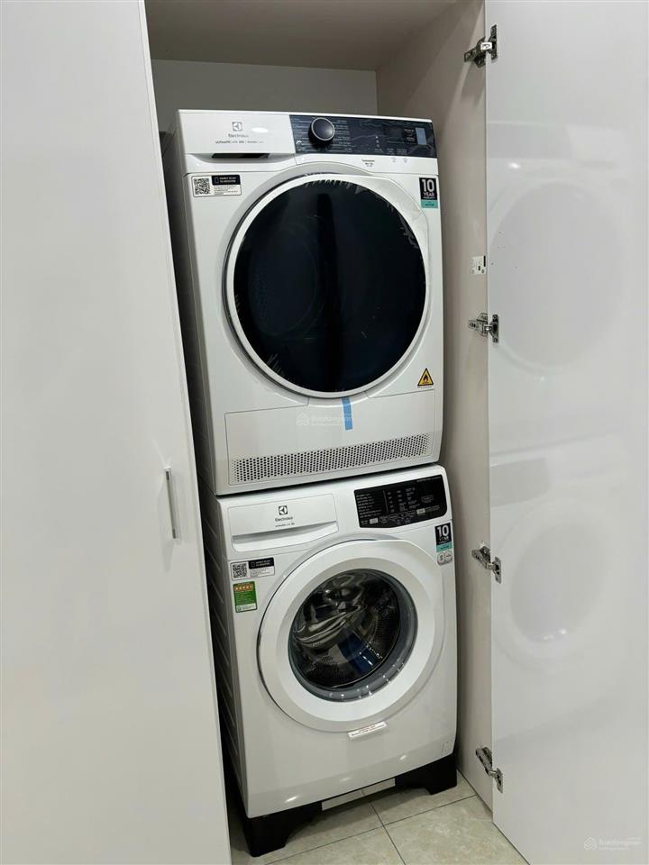 Chủ nhà cần bán gấp căn 2 ngủ 2vs. full đồ nội thất cao cấp giá 3,2 tỷ