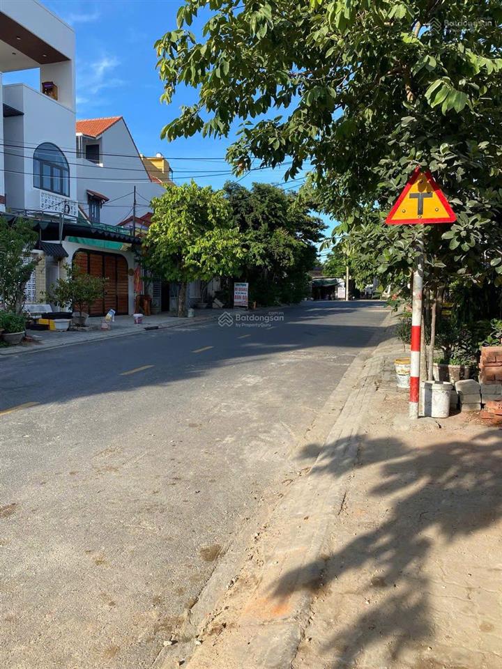 Hot đất vuông vắn nở hậu vị trí đẹp