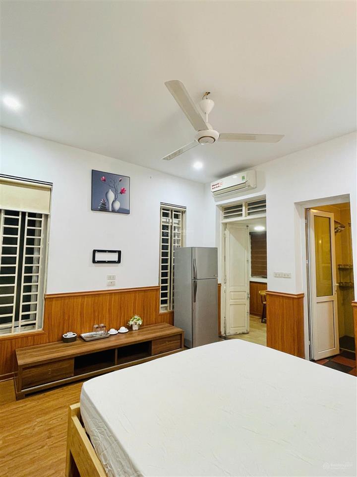 Cho thuê căn hộ  đầy đủ đồ đạc  45 m2, thành công, ba đình. phù hợp cho gia đình hai vợ chồng trẻ