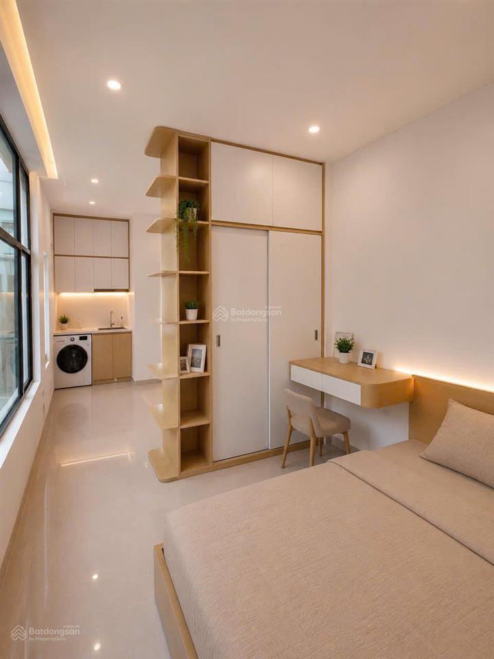 Nội thất đầy đủ, phòng mới tinh, máy giặt riêng