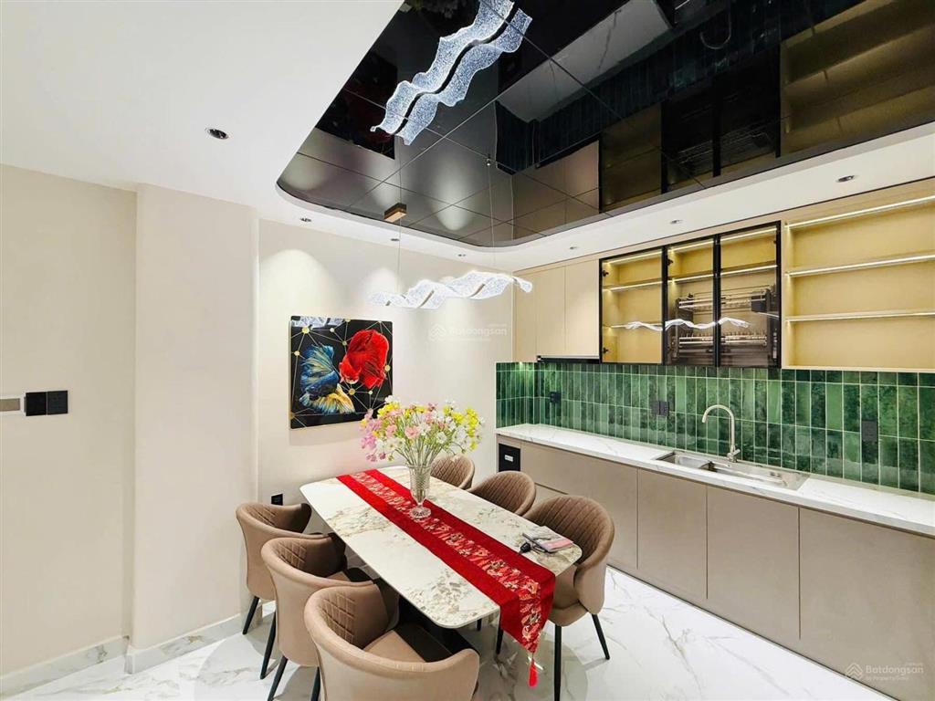 Cần bán gấp nhà hẻm hoàng hoa thám (q.bình thạnh), 75m2, giá 4 tỷ 500, sổ hồng riêng