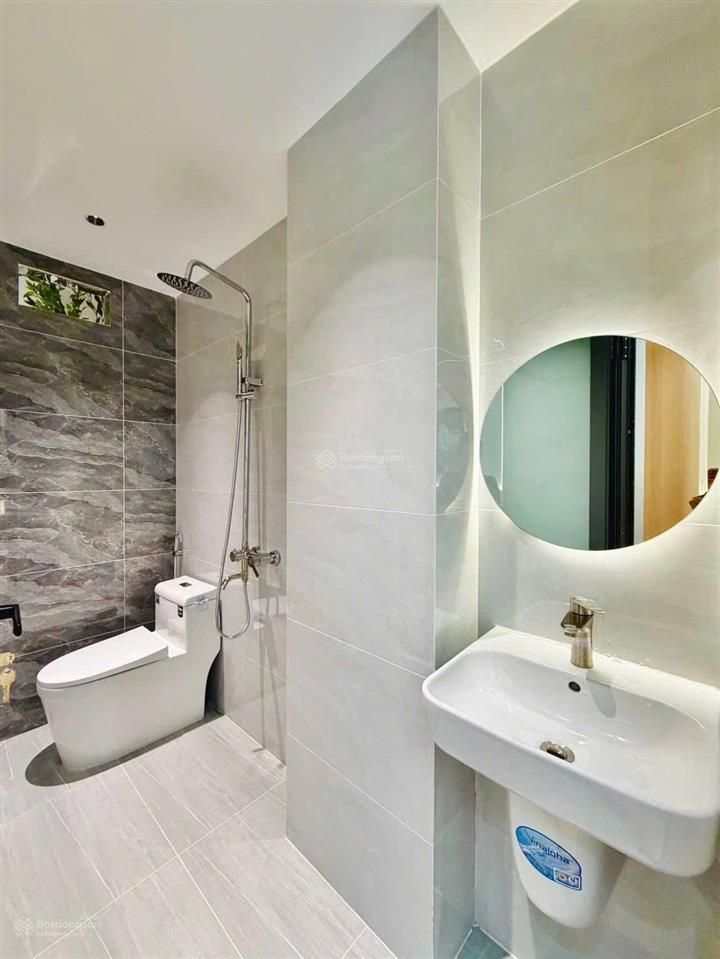 Chỉ 4 tỷ sở hữu ngay nhà riêng mặt tiền lê thị riêng (q12)  75m2  sổ hồng riêng