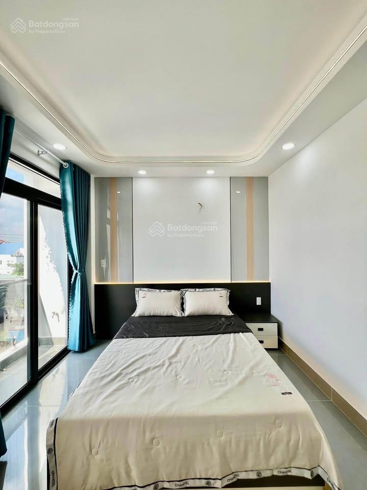 Nhà bến vân đồn 78m2, shr chính chủ, cô chú về quê mở rộng kinh doanh