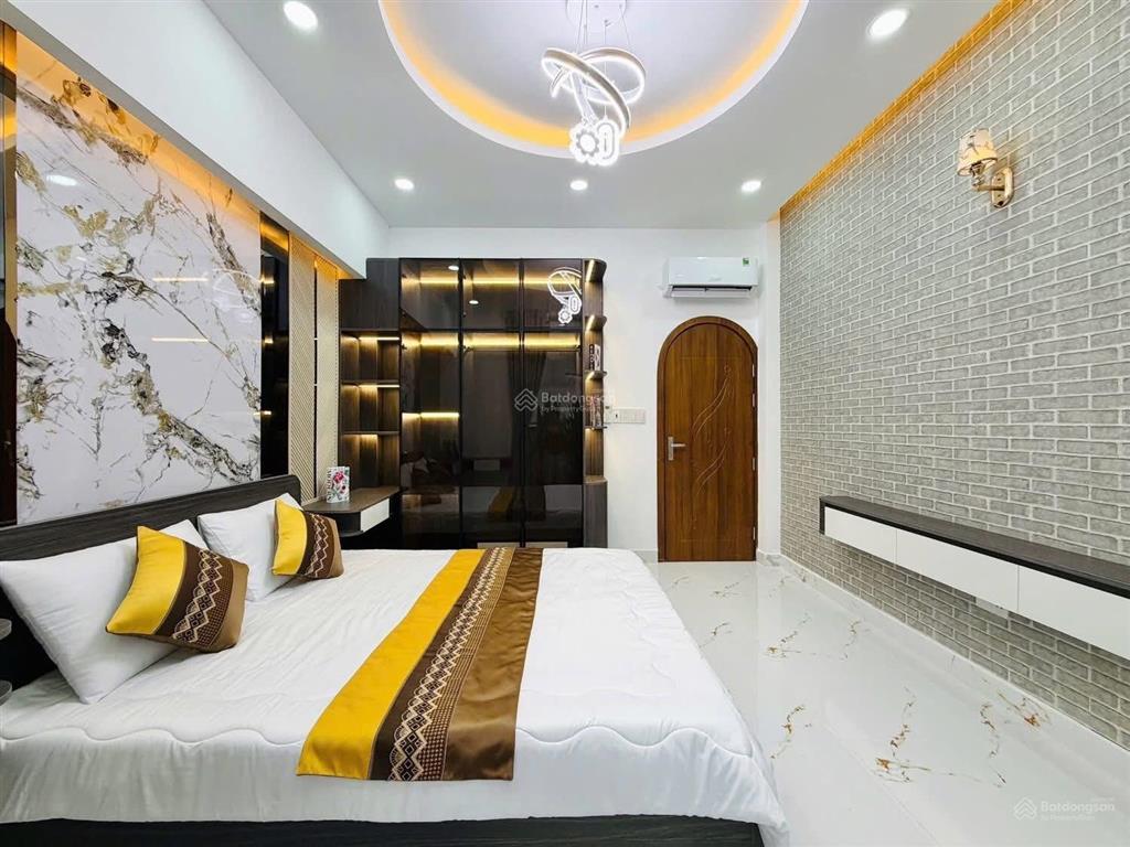 Bán nhà hẻm xe hơi tạ quang bửu (q8) 65m2  sổ hồng riêng chính chủ