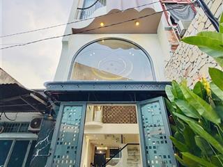 Bán gấp nhà nguyễn gia trí (bình thạnh) 4 tỷ 200/70m2 sổ hồng riêng hẻm xe hơi