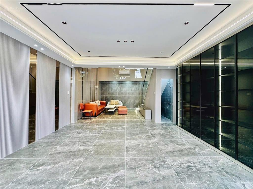 Bán gấp nhà hẻm phạm hùng (q8)  70m2  shr chính chủ  hđ thuê 21tr/tháng