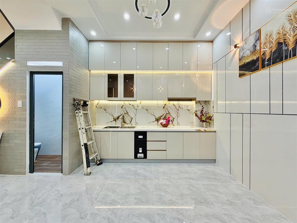 Chú hùng bán nhà hẻm dương quảng hàm (gò vấp)  60m2  shr chính chủ