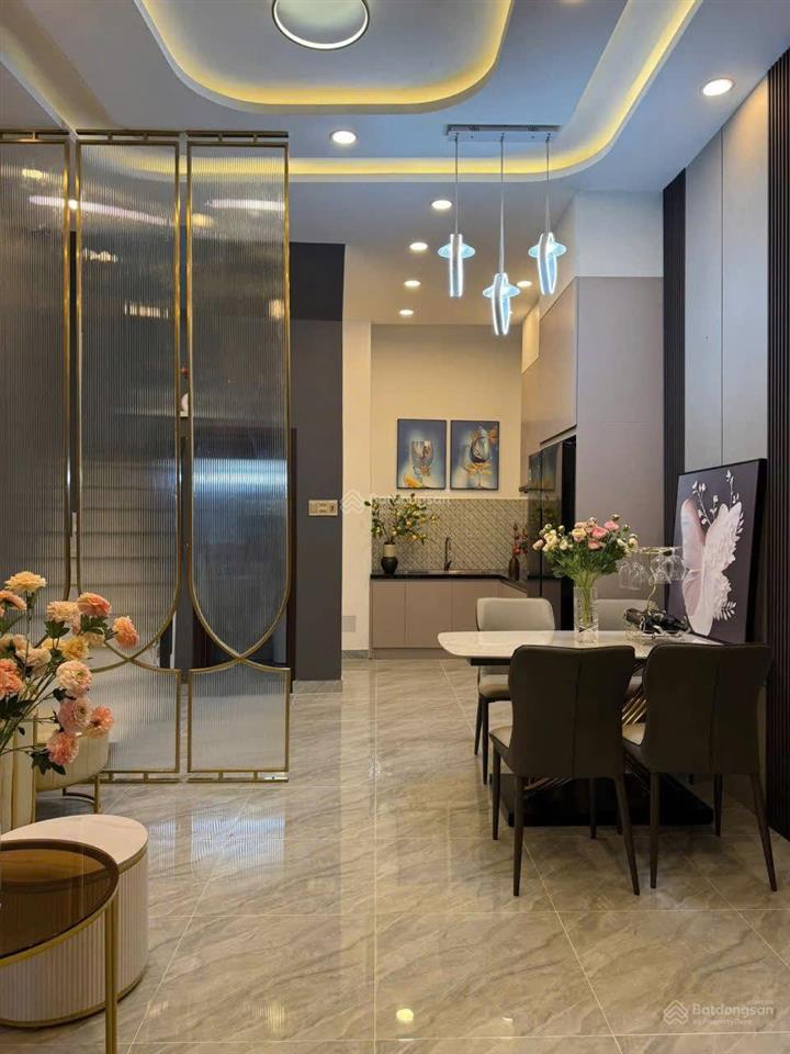 Bán gấp nhà hẻm võ văn tần (q3) 65m2  shr chính chủ  hđ thuê 28tr/tháng