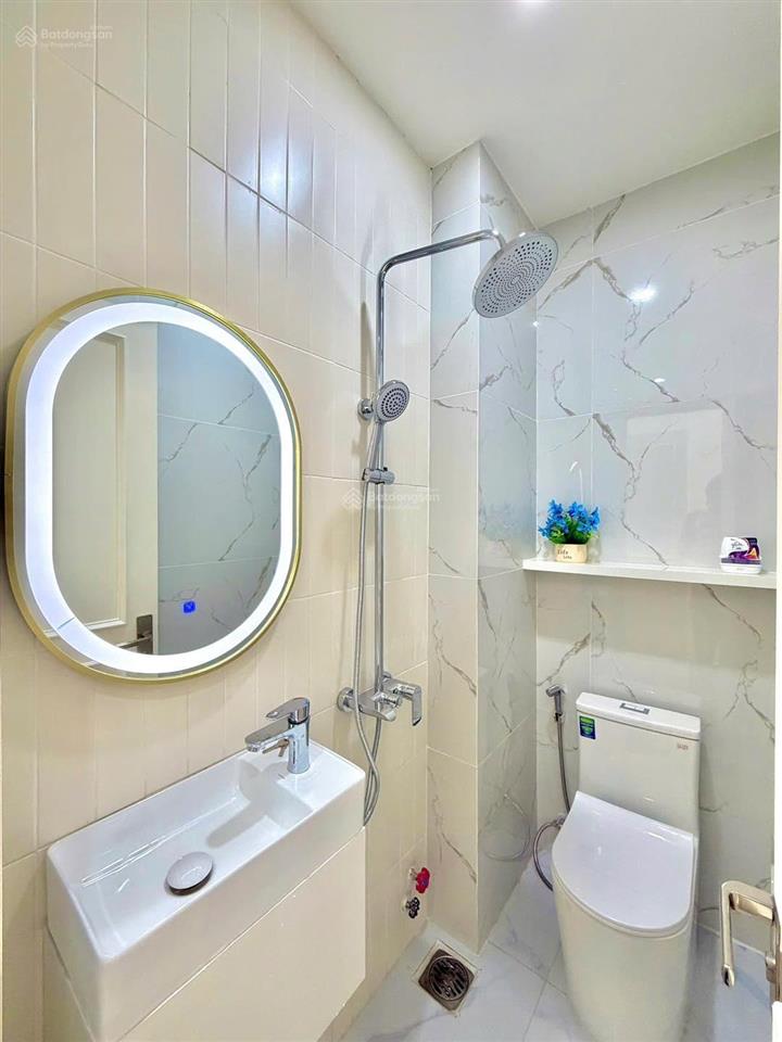 Bán gấp nhà hẻm bạch đằng (tân bình)  4 tỷ 5/70m2  shr chính chủ  hđ thuê 28tr/tháng