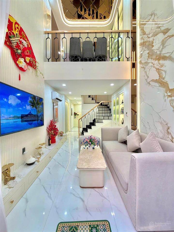 Bán gấp nhà hẻm bạch đằng (tân bình)  4 tỷ 5/70m2  shr chính chủ  hđ thuê 28tr/tháng
