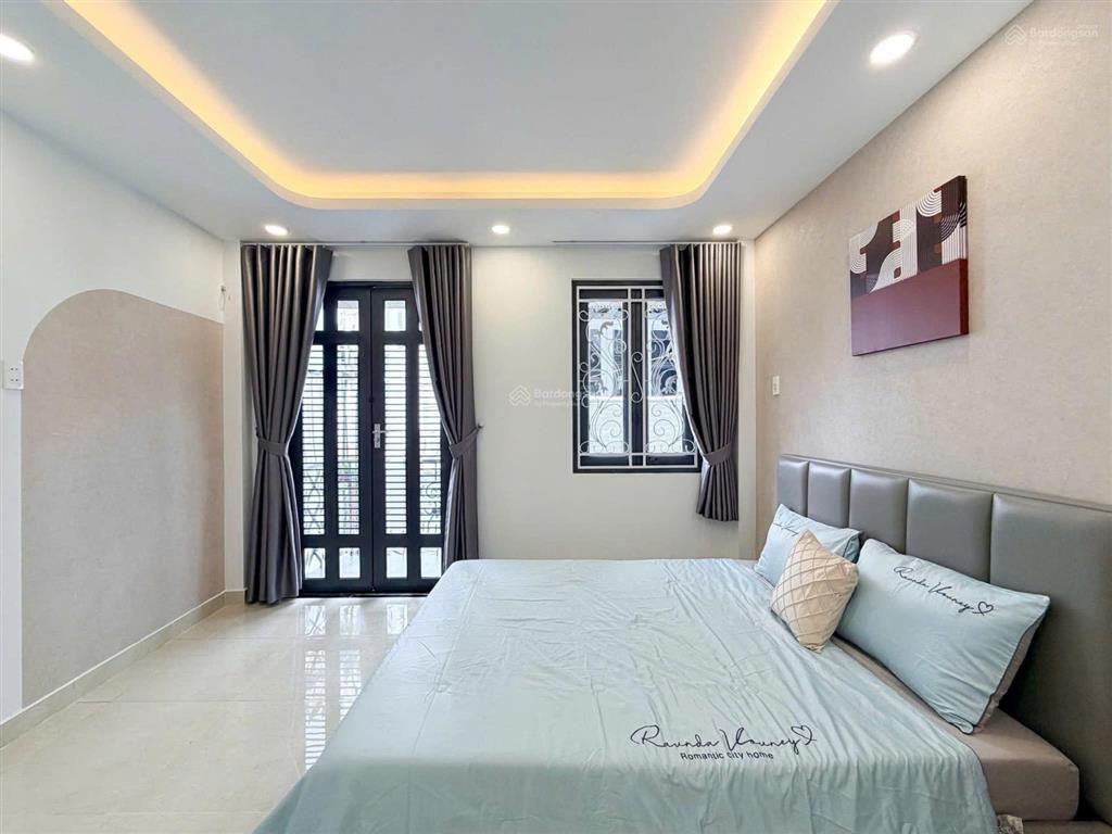 Bán gấp nhà hoàng sa (q1)  4.5 tỷ/65m2  sổ hồng riêng  hđ thuê 28tr/tháng