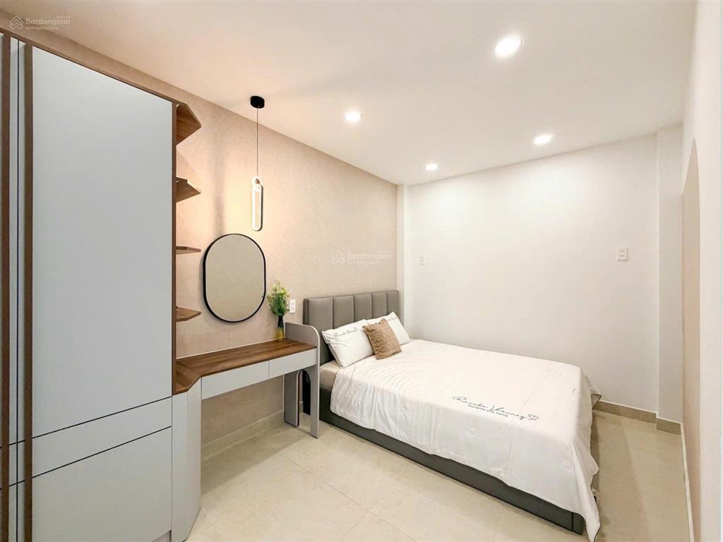 Bán gấp nhà hoàng sa (q1)  4.5 tỷ/65m2  sổ hồng riêng  hđ thuê 28tr/tháng