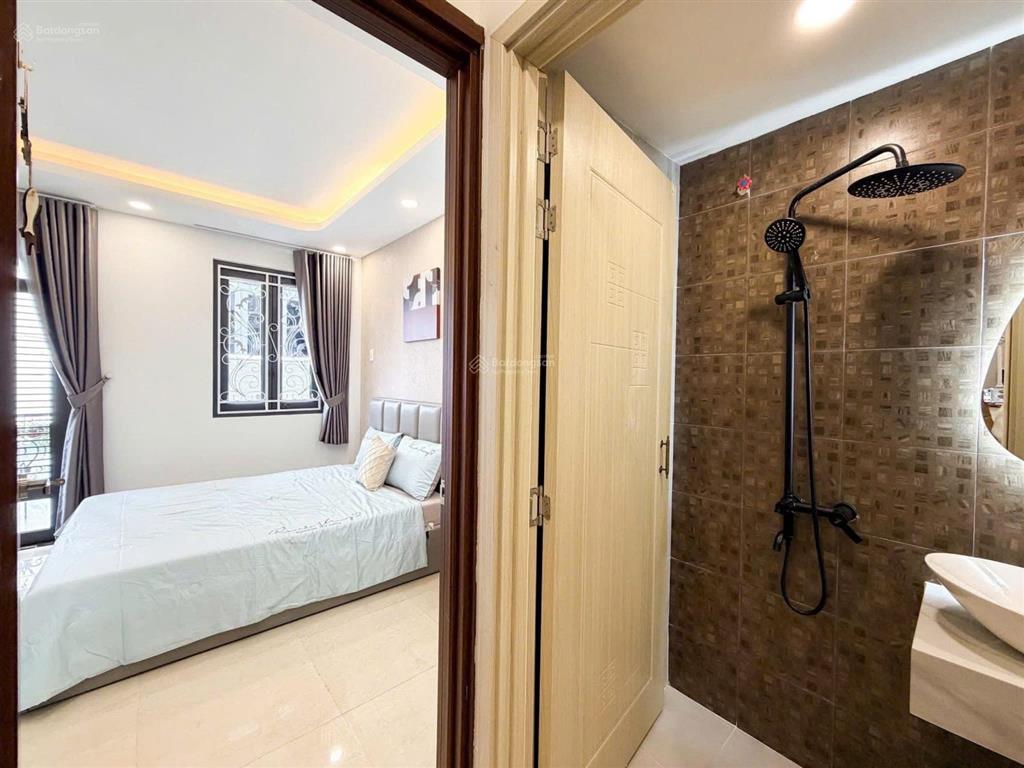 Bán gấp nhà hoàng sa (q1)  4.5 tỷ/65m2  sổ hồng riêng  hđ thuê 28tr/tháng