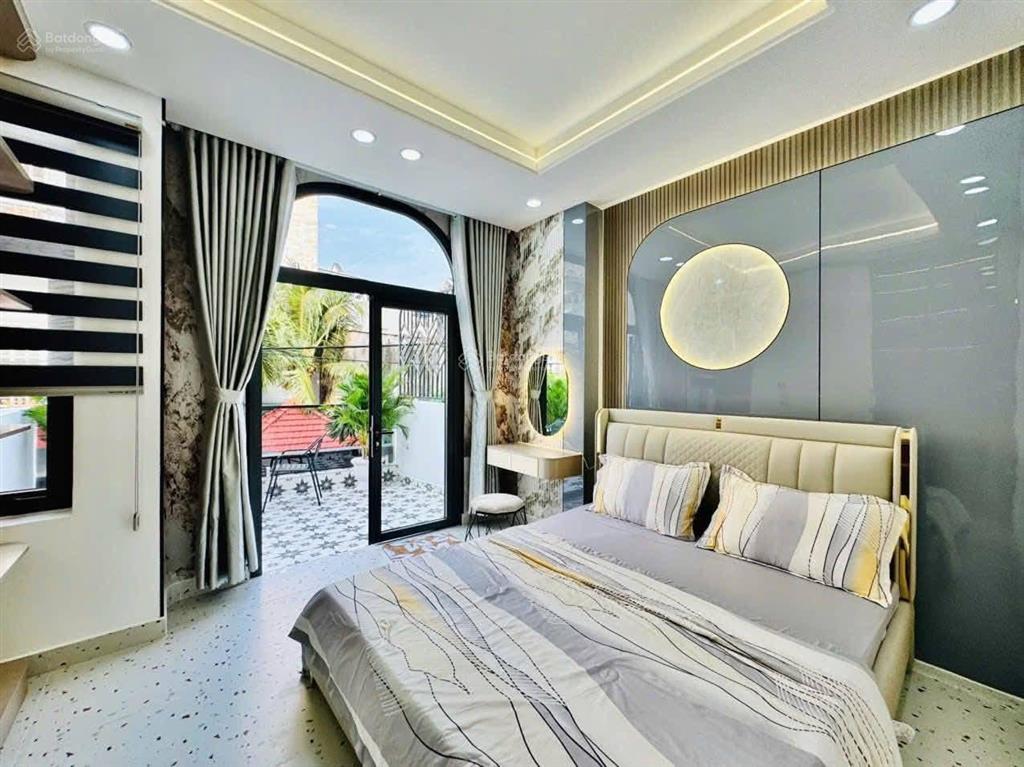 Chính chủ bán nhà hẻm lạc long quân (tân bình)  2 tỷ 990/70m2  shr  hđ thuê 21tr/tháng