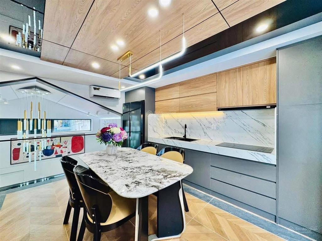 Bán nhà hẻm tô hiến thành (q10)  4 tỷ 240/77m2  sổ hồng riêng  hđ thuê 30tr/tháng
