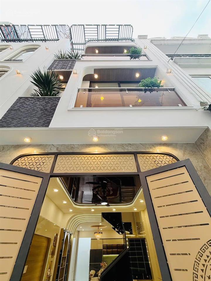 Chính chủ bán gấp nhà vĩnh hội (q4)  4.1 tỷ/80m2  shr  hđ thuê 28 triệu/tháng