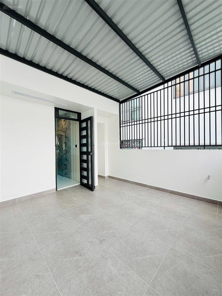 Chính chủ bán gấp nhà vĩnh hội (q4)  4.1 tỷ/80m2  shr  hđ thuê 28 triệu/tháng